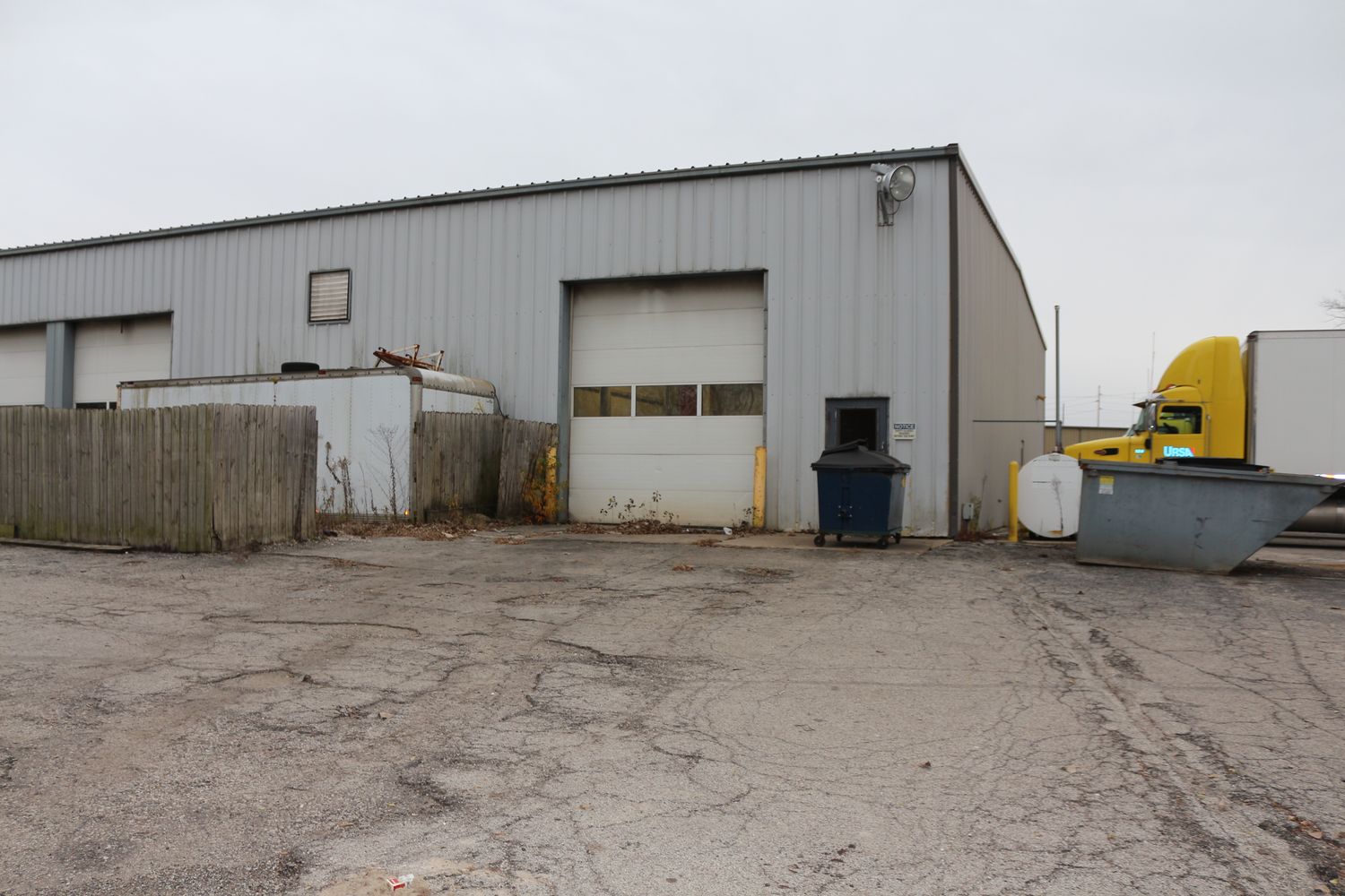 401 S Dirksen Pkwy, Springfield, IL 62703